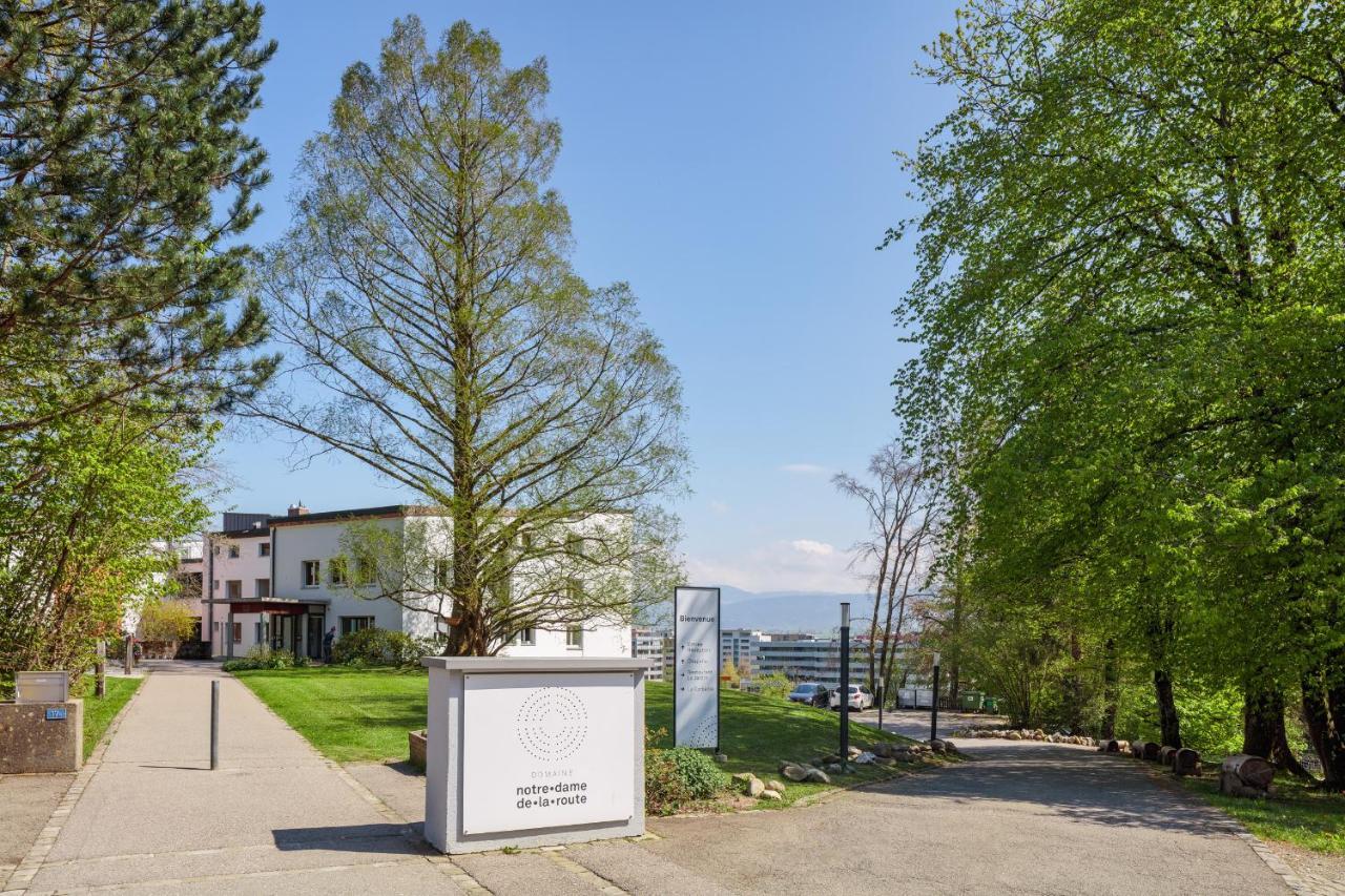 ホテル Le Domaine Villars-Sur-Glane エクステリア 写真