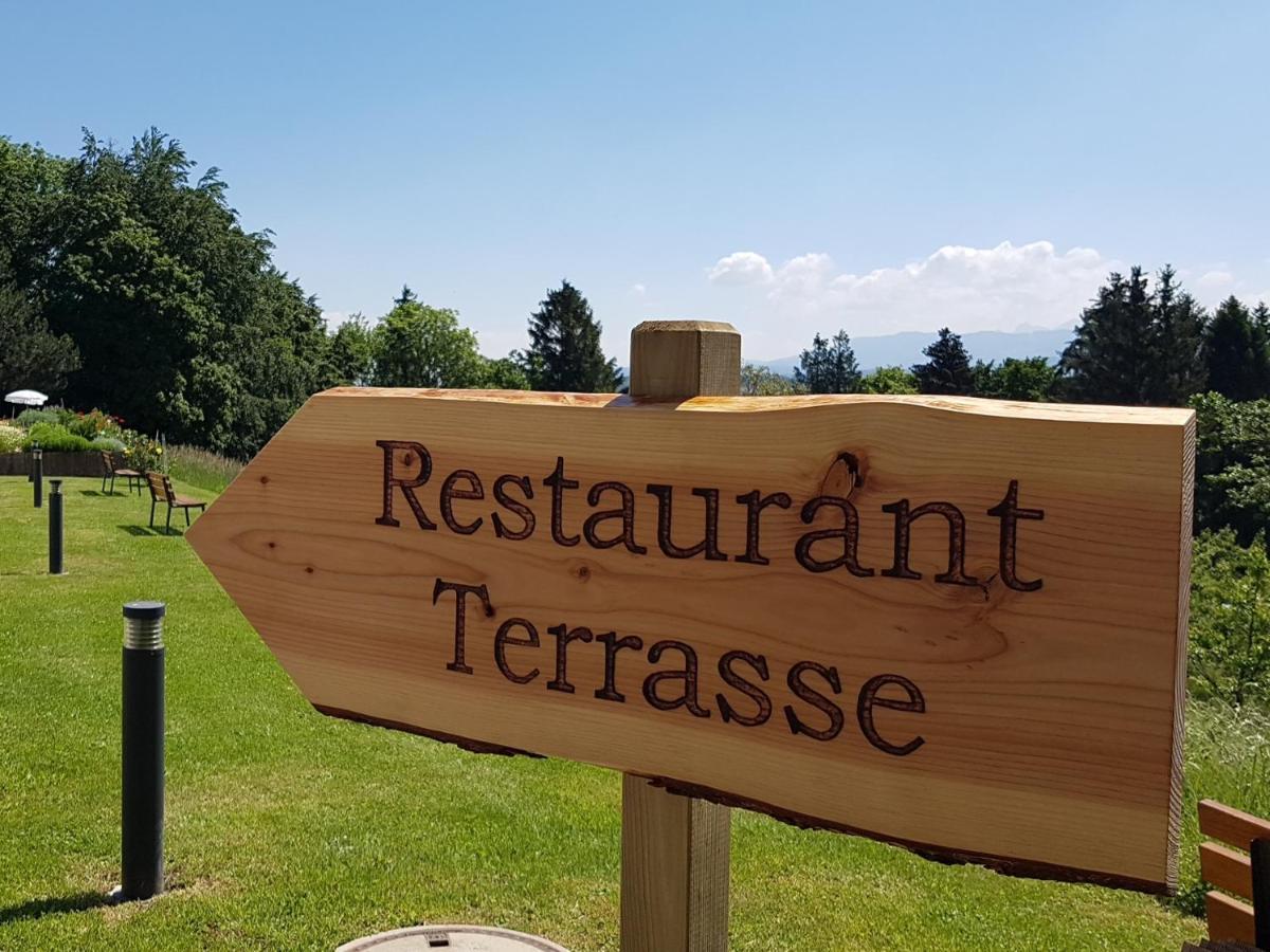 ホテル Le Domaine Villars-Sur-Glane エクステリア 写真